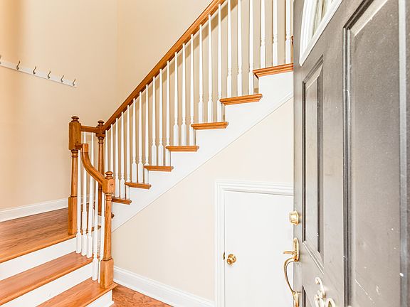 4th image of 112 Leonardwood Dr Unit 306