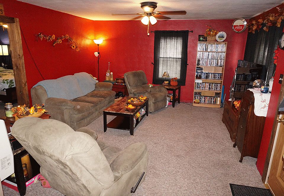 2nd image of 428 Vine St