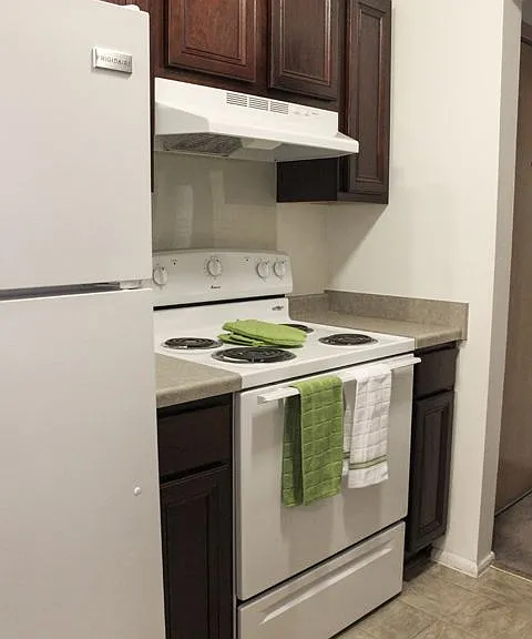 Autumn Ridge Apartments — Photo 11