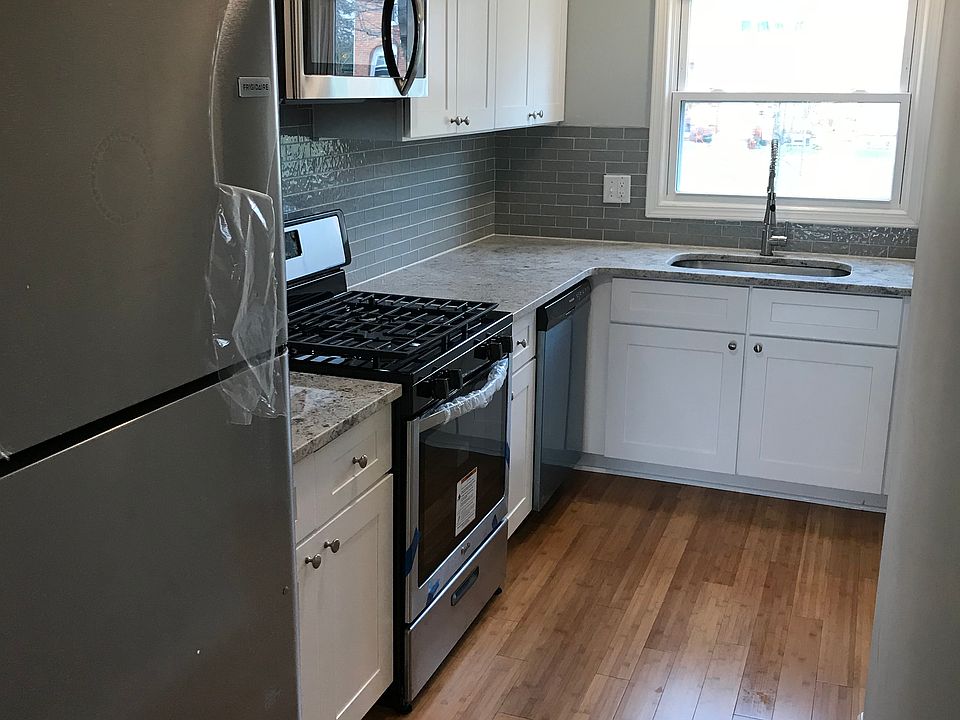 1st image of 2649 Kingstowne Dr #9