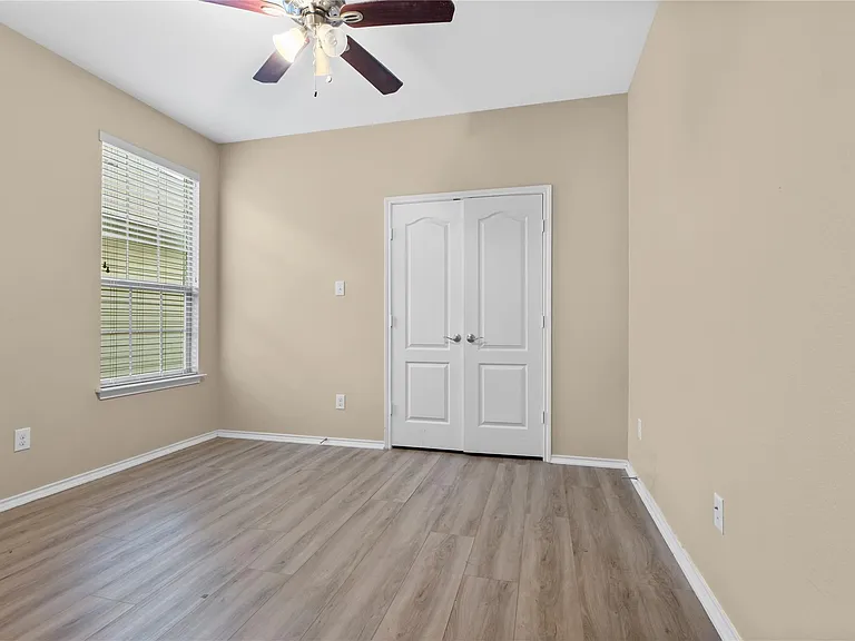 14308 Lake Victor Dr — Photo 23