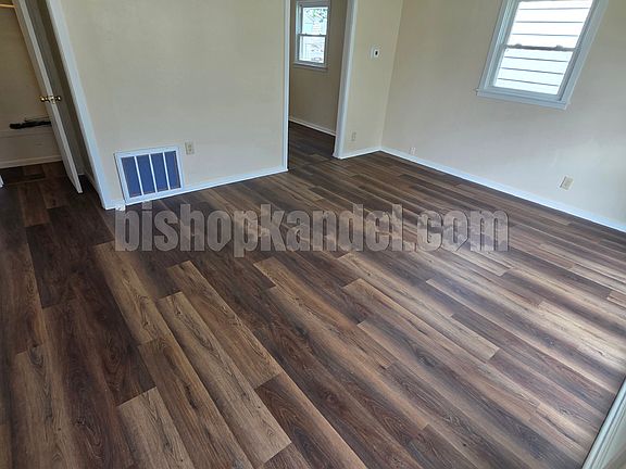 2nd image of 1020 Cedar Ave