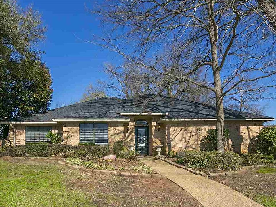 1st image of 2406 Northbrook Dr