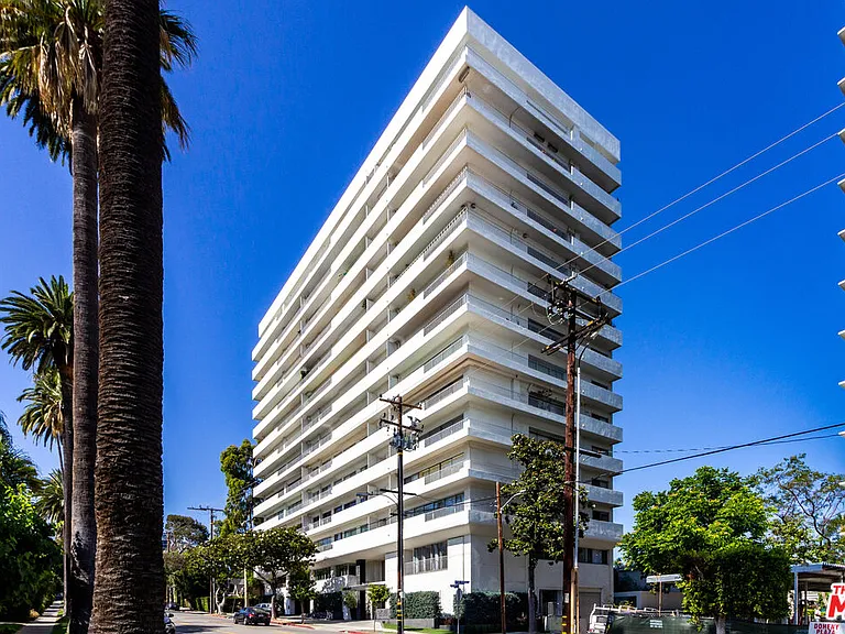 838 N Doheny Dr #203 — Photo 38