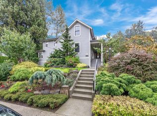 2209 Saint George St, Pt Moody, BC V3H2G1