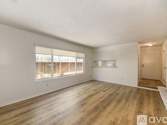 3rd image of 2206 I St APT 2