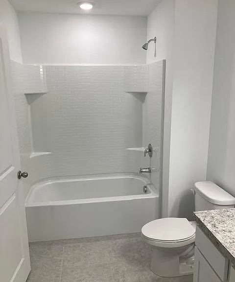 1032 Appleton St — Photo 20