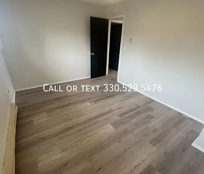 1015 Howe Ave #7 — Photo 7
