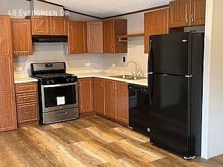 1st image of 48 Evergreen Dr