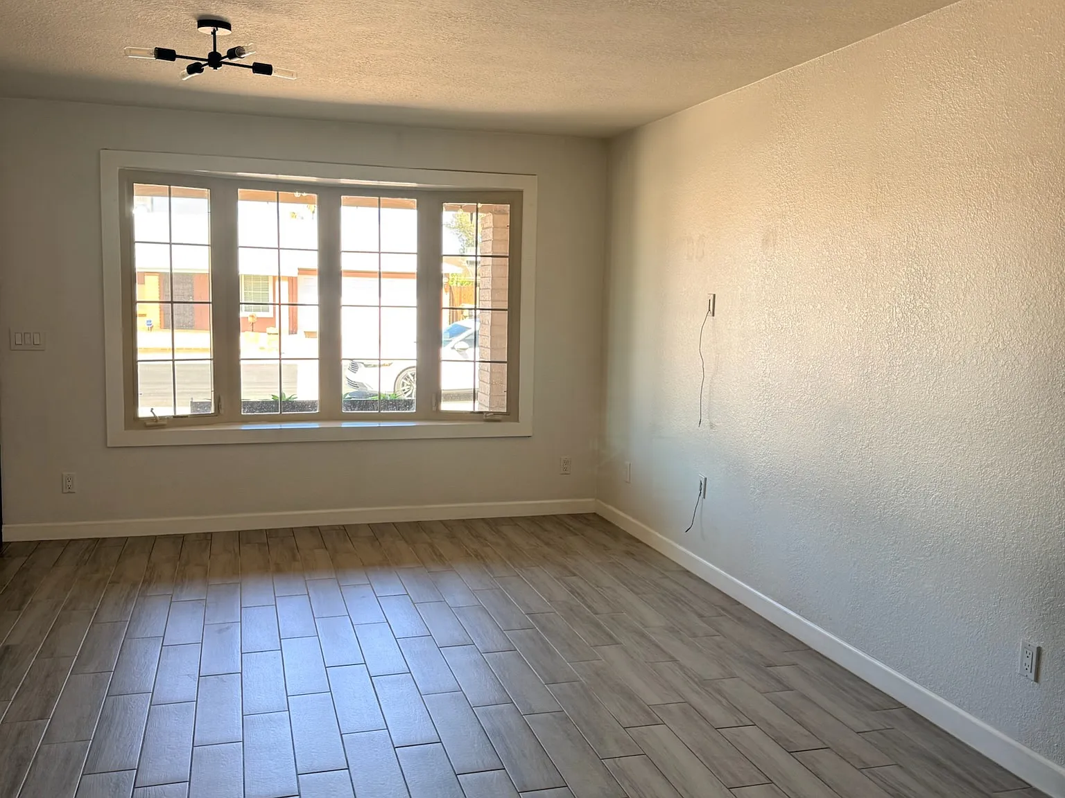 5247 W Lupine Ave — Photo 4