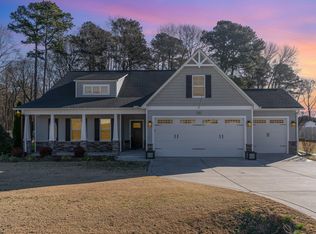 102 Mallory Ct, Clayton, NC 27520