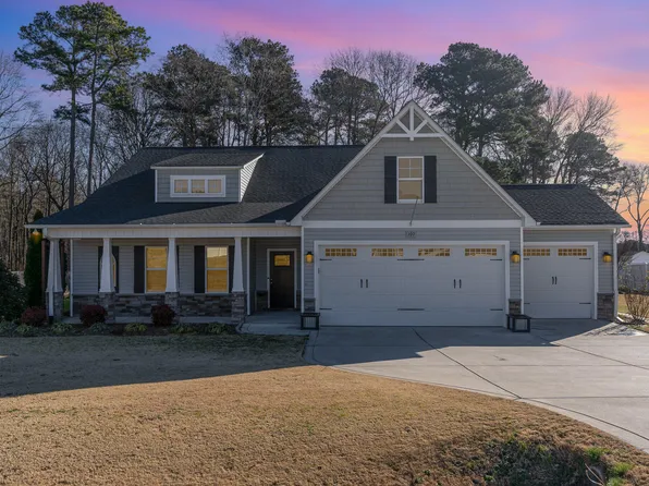 102 Mallory Ct, Clayton, NC 27520