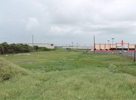 3rd image of 9010 Seawall Blvd