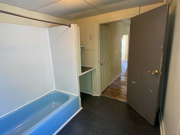 5th image of 231 Franklin Way