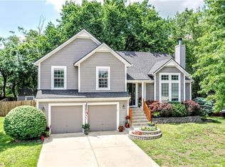 20541 W 220th St, Spring Hill, KS 66083