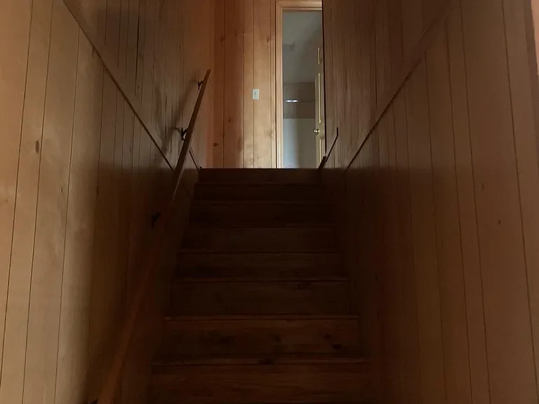 Bedrooms/bathrooms upstairs