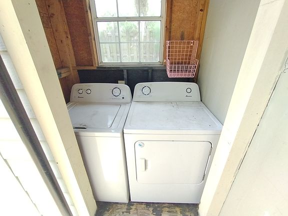 5th image of 2330 Park St #11380187