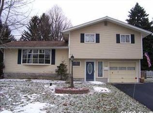 109 Riverine Rd, Liverpool, NY 13090