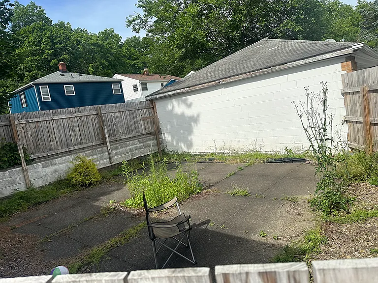 1725 Liberty Dr #1725 — Photo 19