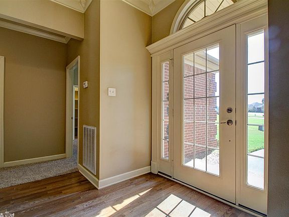 2nd image of 9500 Westlake Cir