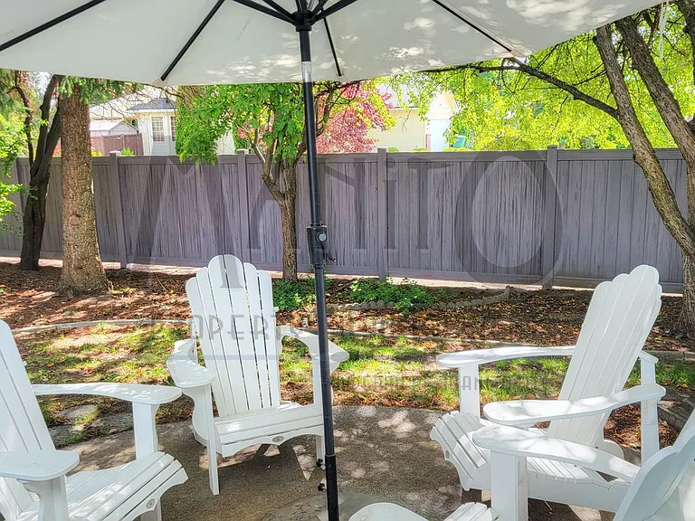 2502 E 58th Ln — Photo 11