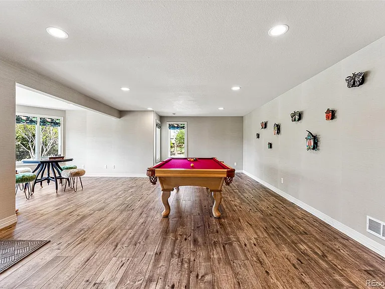 1127 Jesse Ct — Photo 34