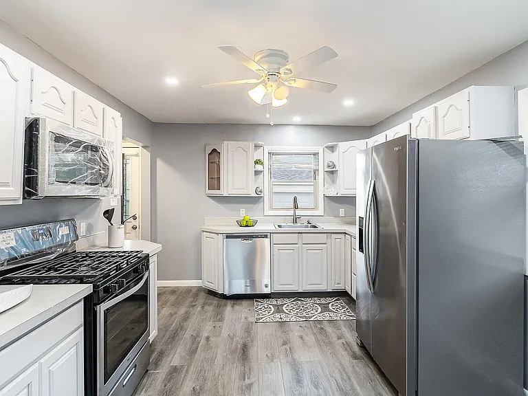 Kitchen 1