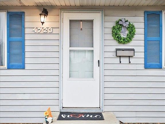 4th image of 4723 N Post St