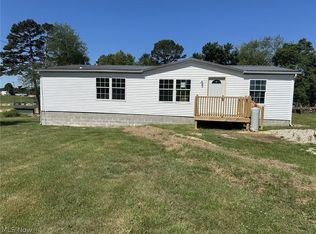 42137 Ash St, Reedsville, OH 45772