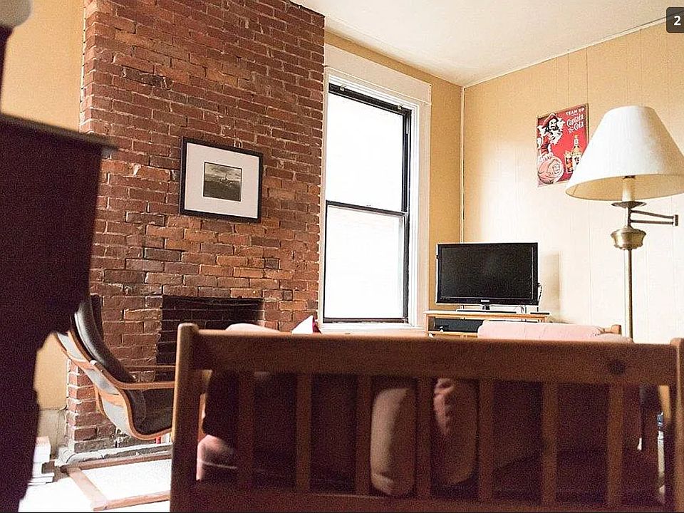 1st image of 334 N Craig St #2B