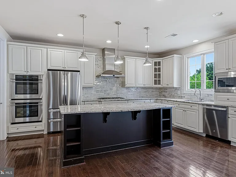 1751 Tysons Crest Ln — Photo 11