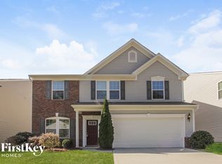 12411 Lookout Point Dr, Charlotte, NC 28269