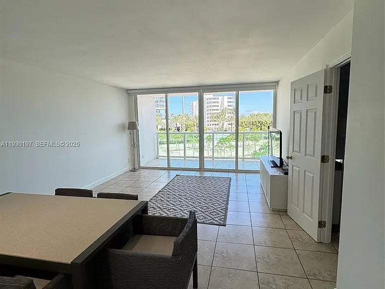 100 Bayview Dr #309 — Photo 8