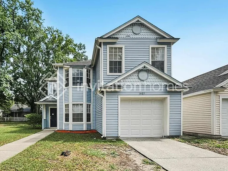 1603 Chatham Cir — Photo 1