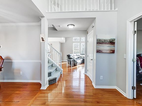 5th image of 815 Dorgene Ln