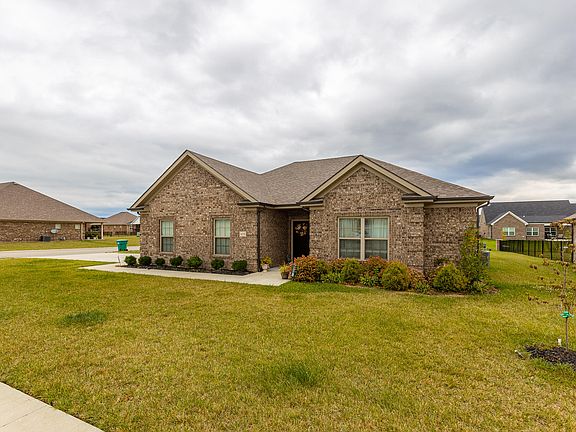 2nd image of 658 Fourwinds Dr