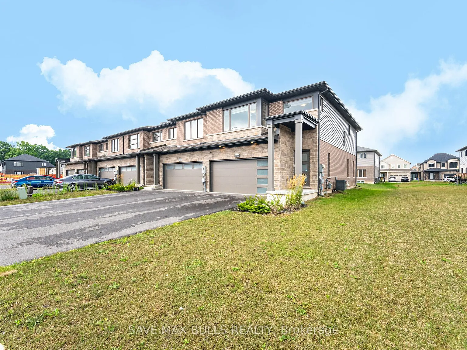 4 bed, $2,700 — Photo 3