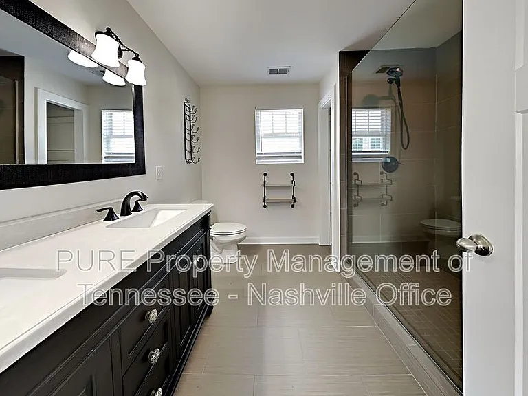 303 Gatewood Ave — Photo 16