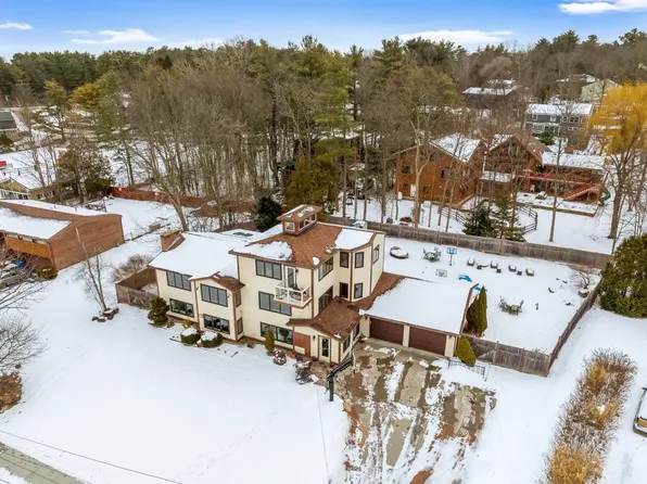 104 South Cove Road, Burlington, VT 05401