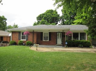 5911 Colebrooke Ln, Louisville, KY 40219