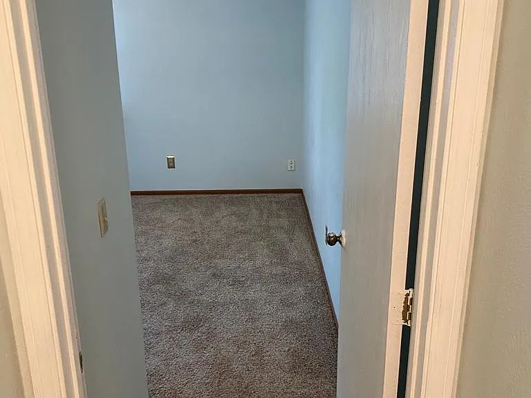 2739 Sweetbriar Ct — Photo 23