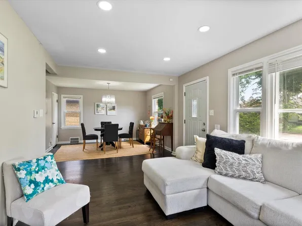 3121 North 77th STREET, Milwaukee, WI 53222