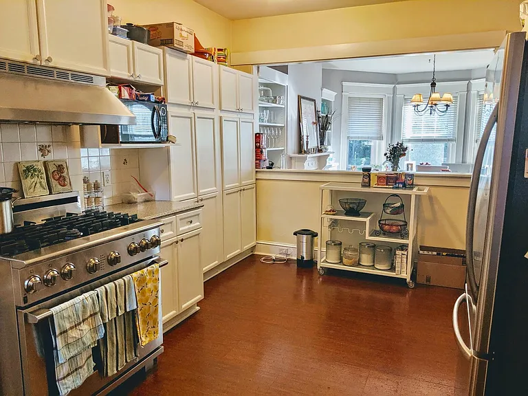 483 Washington St — Photo 12