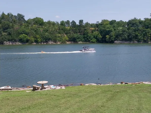 464 Sunrise Shrs, Harrodsburg, KY 40330