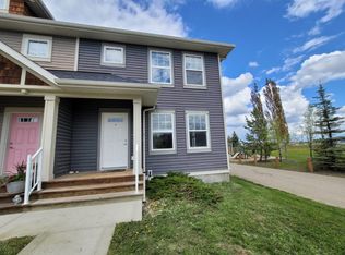21 Rafferty Ct, Sylvan Lake, AB T4S 0K3