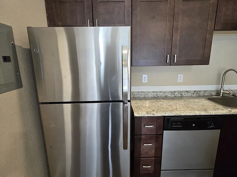 2640 E Monument St #2642 — Photo 3