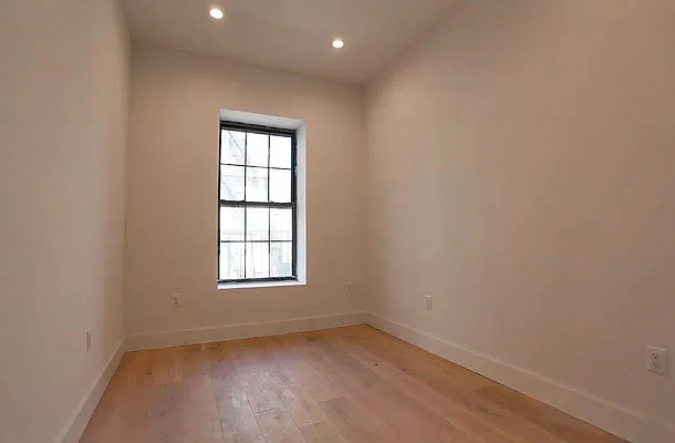 Rented by Metropolitan Property Group | media 25