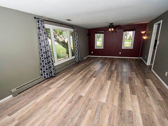 4th image of 3626 Oak Park Dr