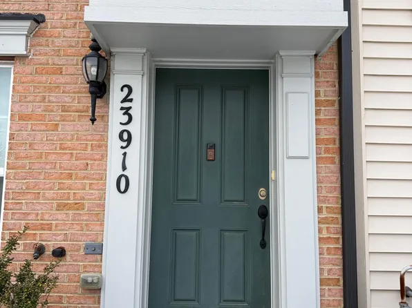 23910 Catawba Hill Dr, Clarksburg, MD 20871