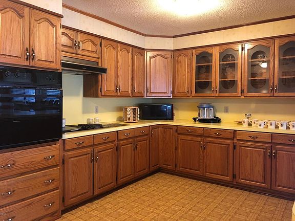 5th image of 4705 Carolyn Dr